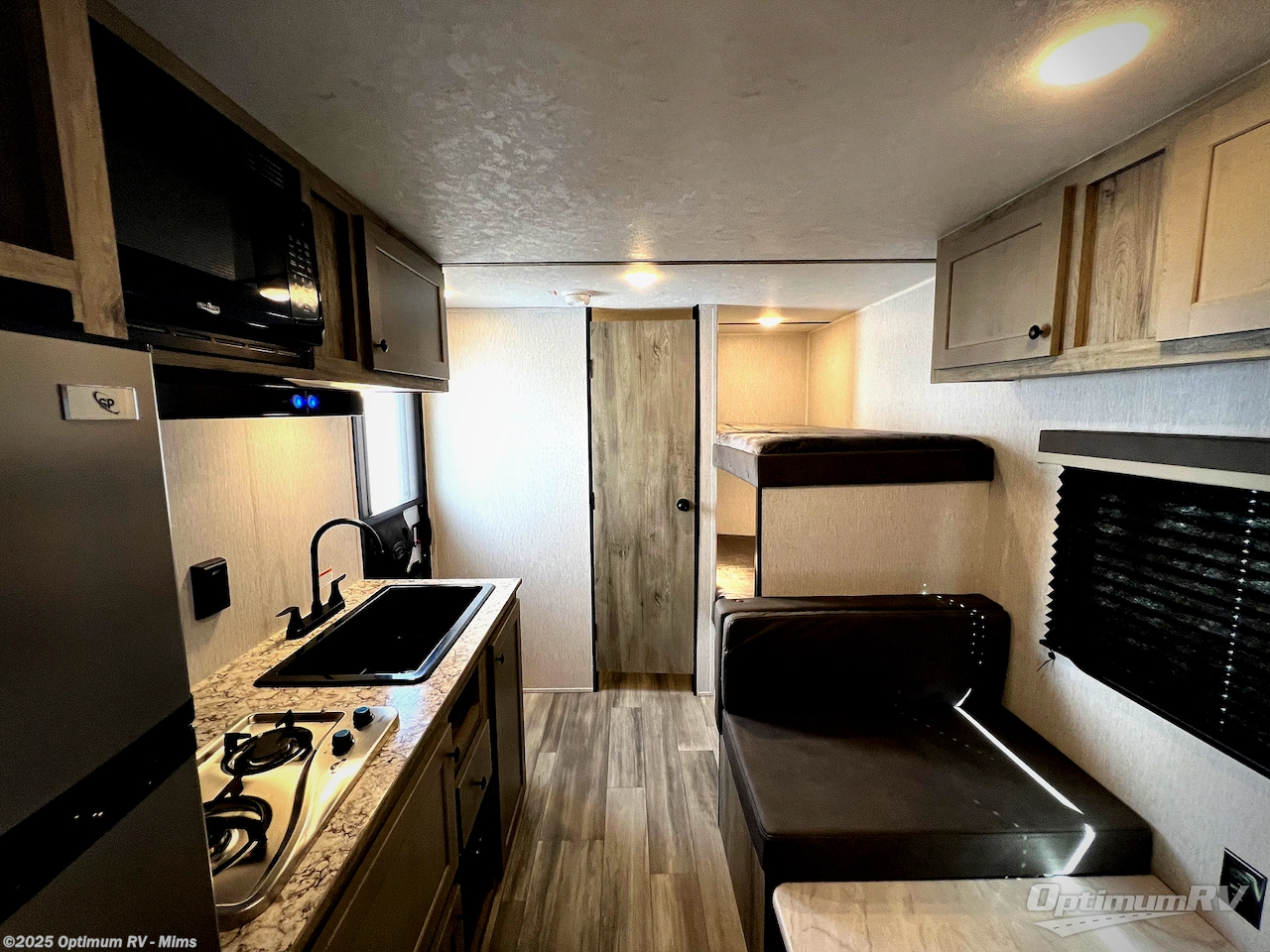 Contact us now about this 2026 Sunset Park RV Sun Lite LTD 19BH! 2026 Sun Lite LTD 19BH by Sunset Park RV from Optimum RV - Mims in Mims, Florida