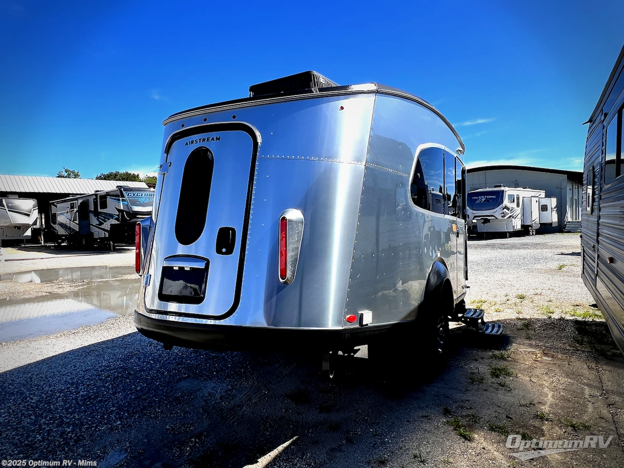 Call now about this 2021 Airstream Basecamp 20X! 2021 Airstream Basecamp 20X - Used Travel Trailer For Sale by Optimum RV - Mims in Mims, Florida