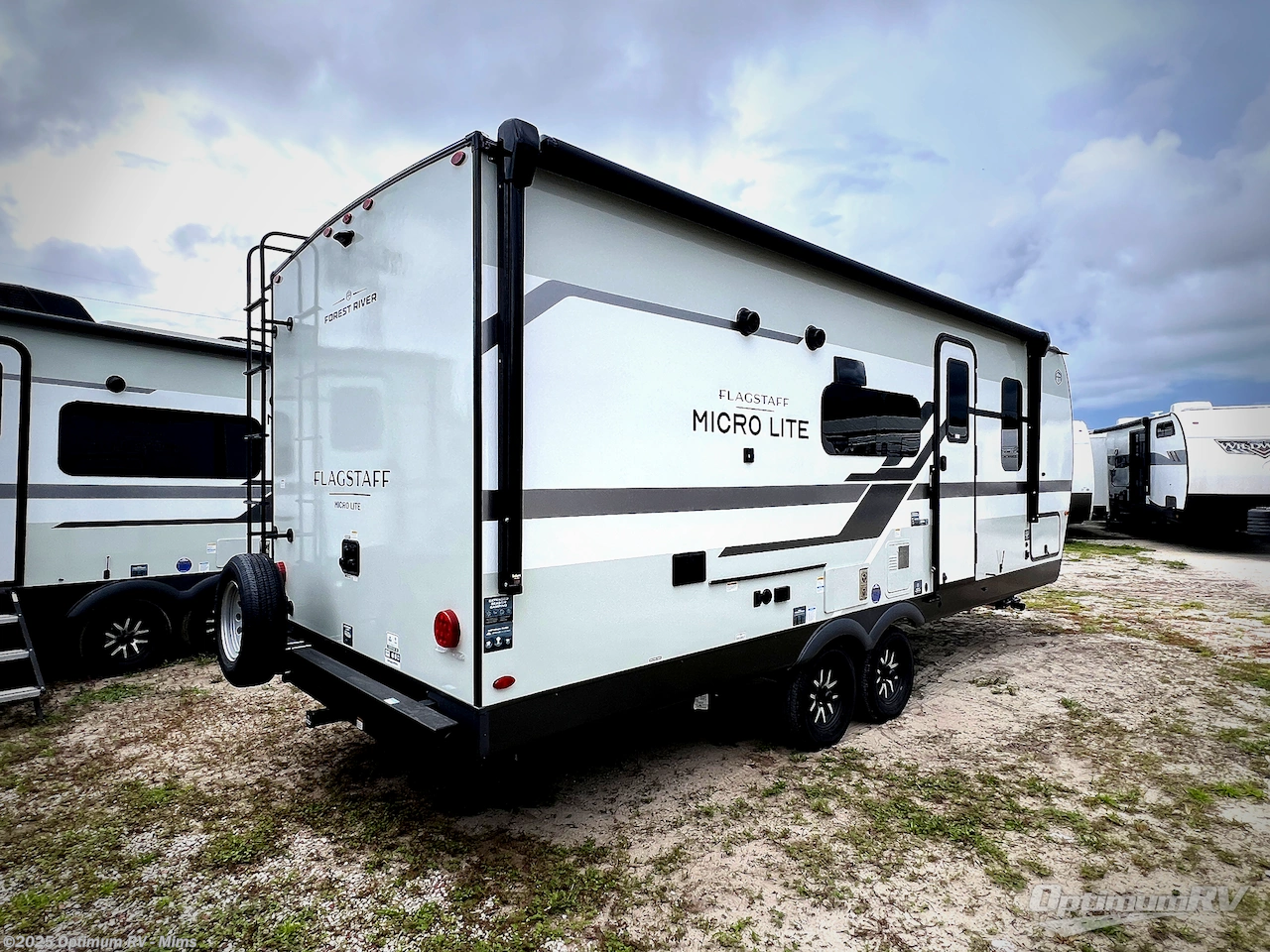 Call now about this 2026 Forest River Flagstaff Micro Lite 25DBH! 2026 Forest River Flagstaff Micro Lite 25DBH - New Travel Trailer For Sale by Optimum RV - Mims in Mims, Florida features Awning, Slideout