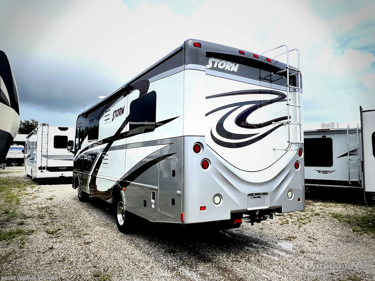 Contact us now about this 2016 Fleetwood Storm 28MS! 2016 Storm 28MS by Fleetwood from Optimum RV - Mims in Mims, Florida