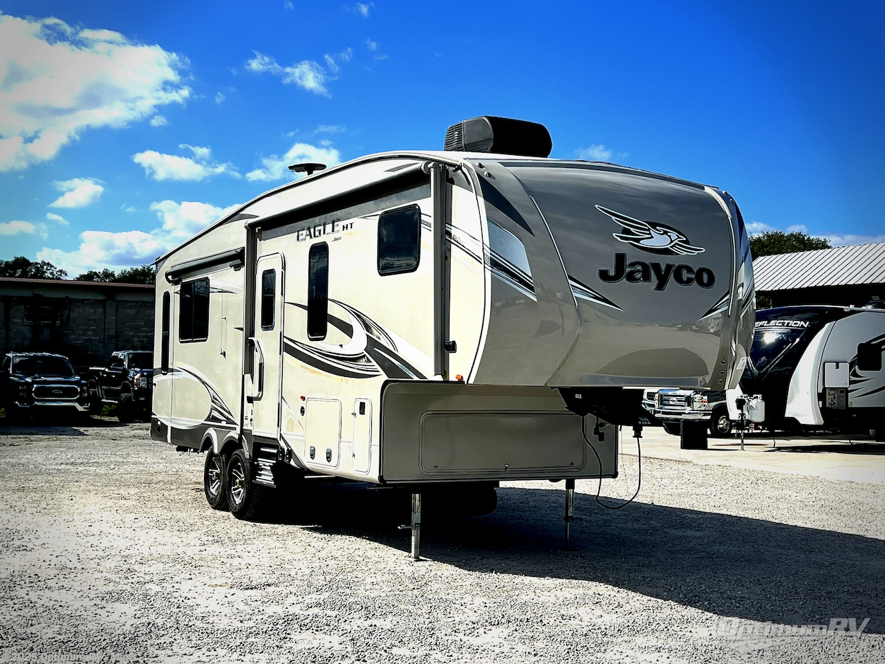 Email now about this 2018 Jayco Eagle HT 27.5RLTS! Used 2018 Jayco Eagle HT 27.5RLTS available in Mims, Florida