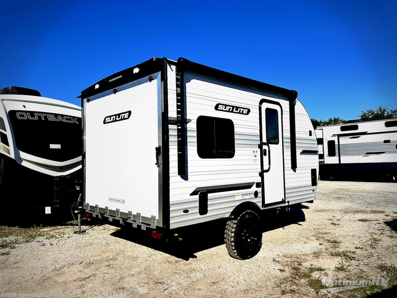 Call now about this 2026 Sunset Park RV Sun Lite 14TH! 2026 Sunset Park RV Sun Lite 14TH - New Travel Trailer For Sale by Optimum RV - Mims in Mims, Florida features Awning