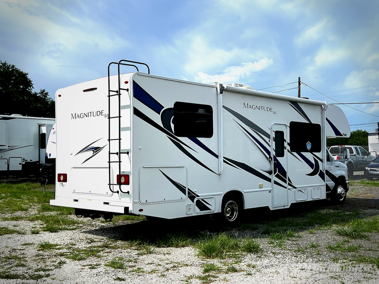 Call now about this 2022 Thor Magnitude GA28! 2022 Thor Magnitude GA28 - Used Class C For Sale by Optimum RV - Mims in Mims, Florida