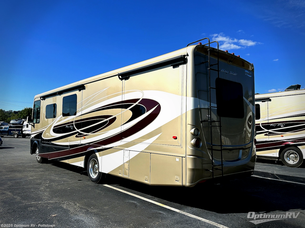 Contact us now about this 2017 Newmar Bay Star 3518! 2017 Bay Star 3518 by Newmar from Optimum RV - Pottstown in Pottstown, Pennsylvania