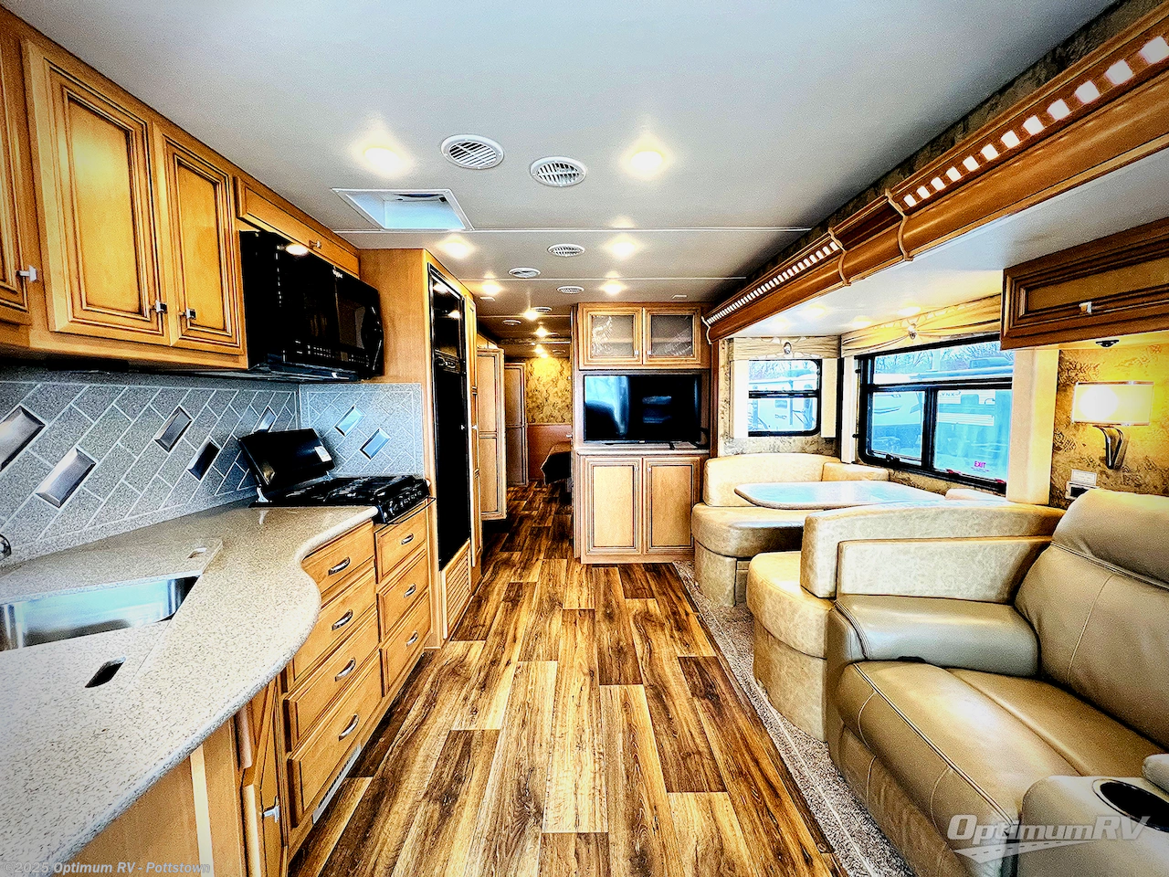 Contact us now about this 2017 Newmar Bay Star 3306! 2017 Bay Star 3306 by Newmar from Optimum RV - Pottstown in Pottstown, Pennsylvania