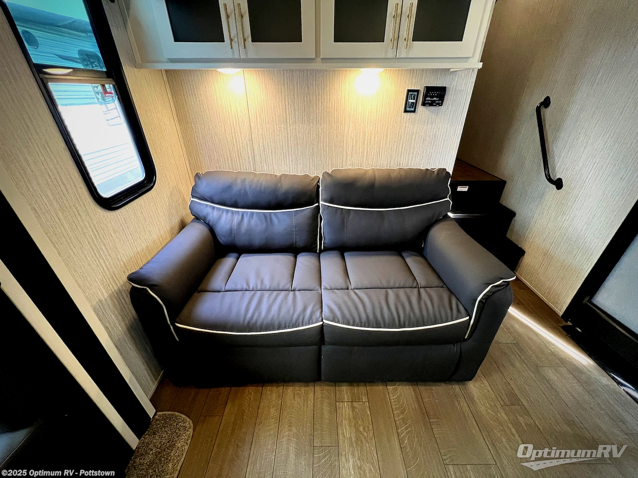 Used 2022 Forest River Wildcat 302BH available in Pottstown, Pennsylvania