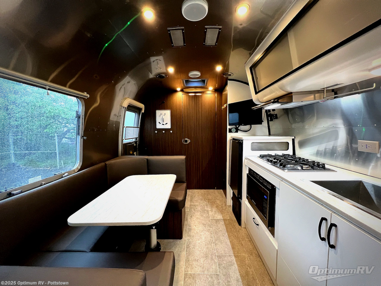 Contact us now about this 2022 Airstream Caravel 22FB! 2022 Caravel 22FB by Airstream from Optimum RV - Pottstown in Pottstown, Pennsylvania