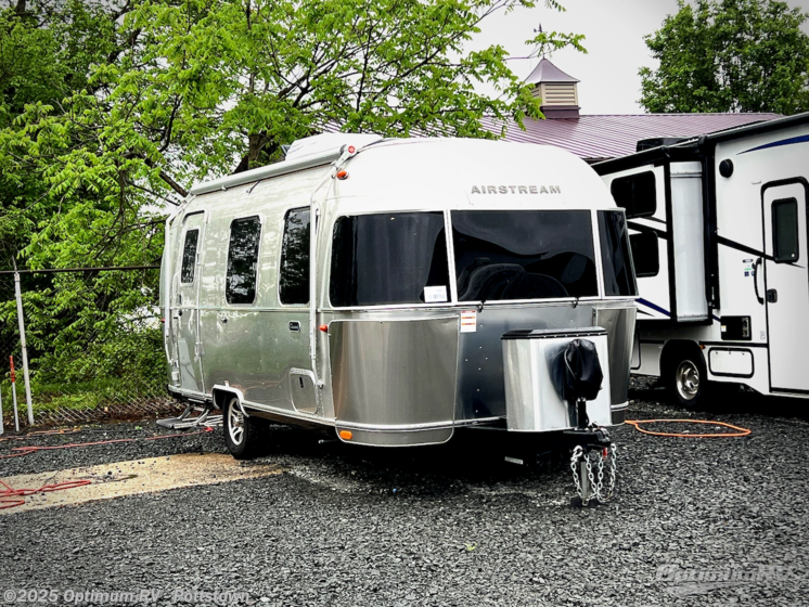 Email now about this 2022 Airstream Caravel 22FB! Used 2022 Airstream Caravel 22FB available in Pottstown, Pennsylvania