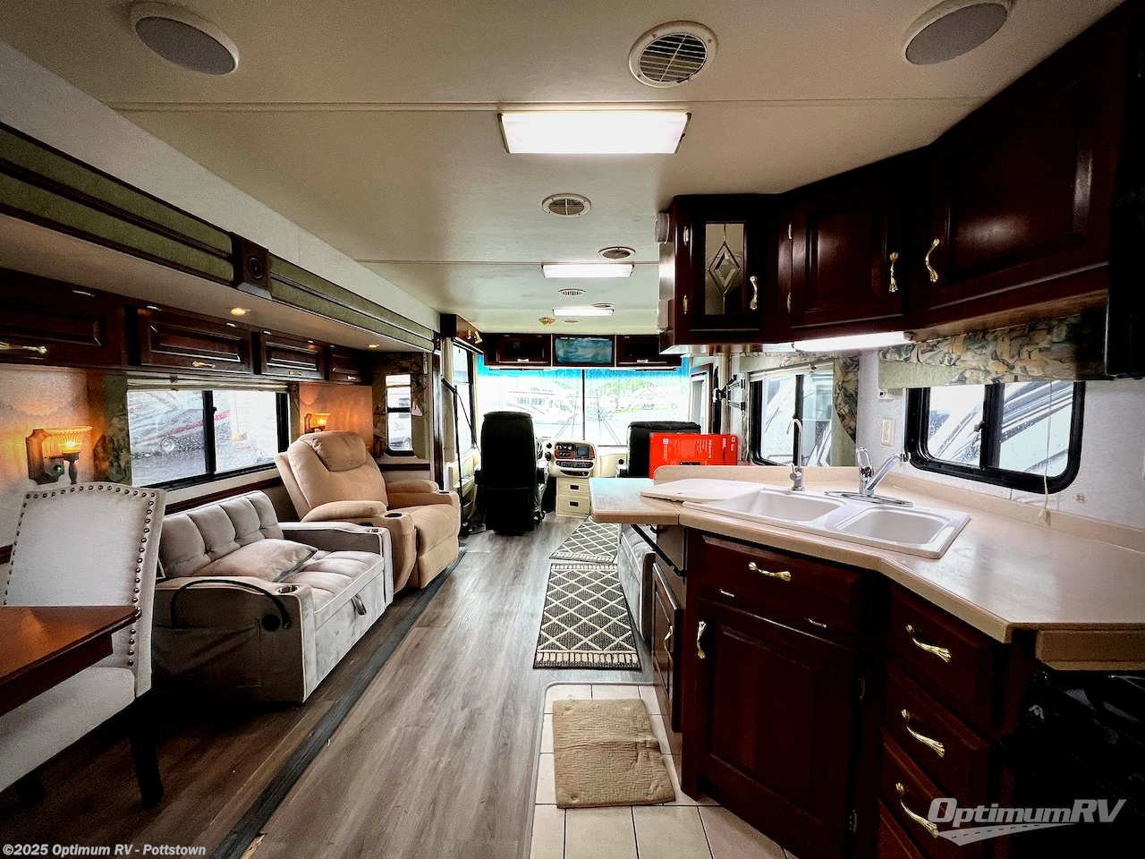 Contact us now about this 2001 Newmar Dutch Star 3852! 2001 Dutch Star 3852 by Newmar from Optimum RV - Pottstown in Pottstown, Pennsylvania