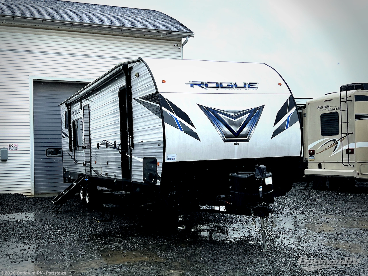 Email now about this 2022 Forest River Vengeance Rogue 29KS! Used 2022 Forest River Vengeance Rogue 29KS available in Pottstown, Pennsylvania
