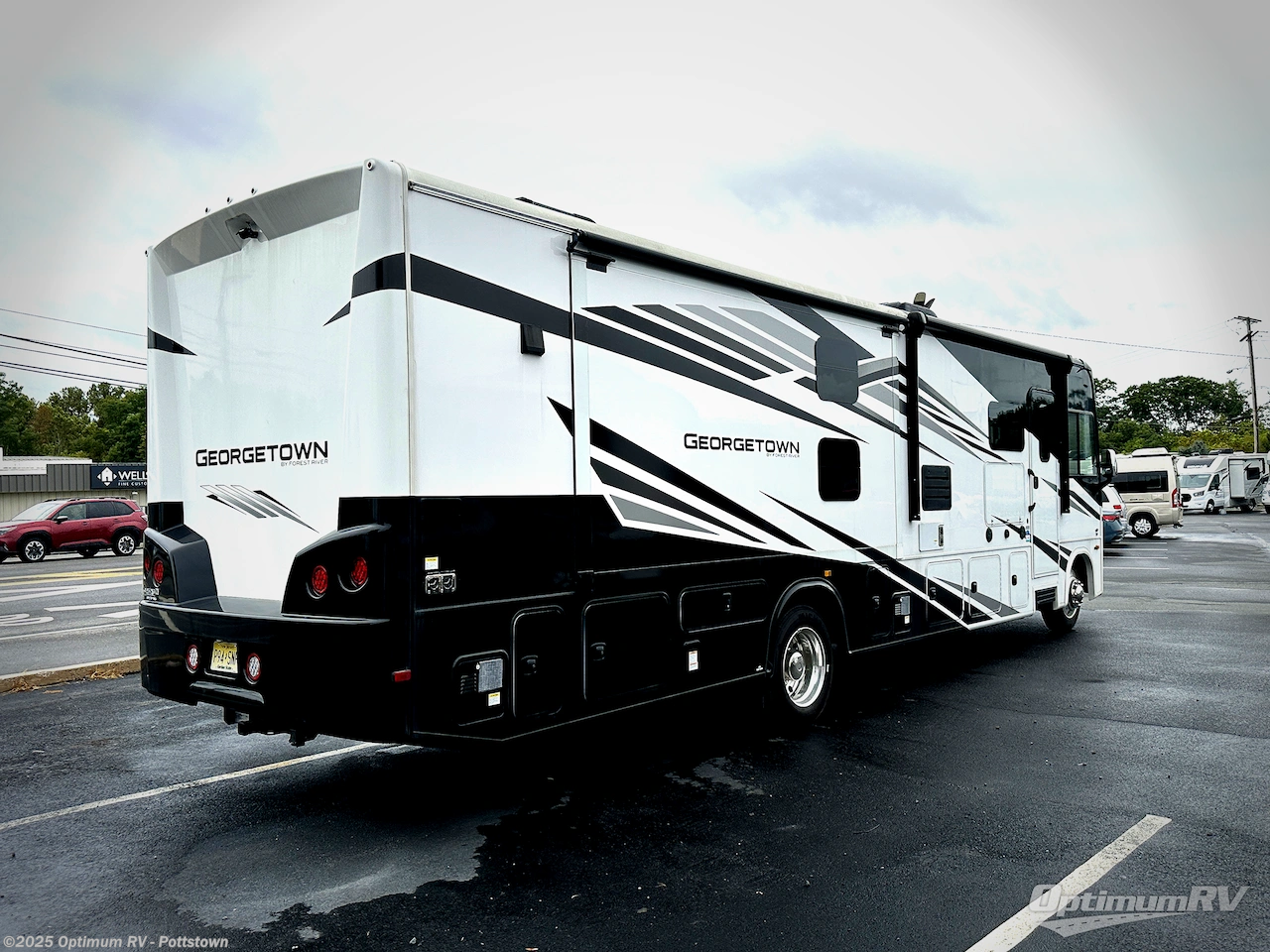 Call now about this 2023 Forest River Georgetown 5 Series 36B5! 2023 Forest River Georgetown 5 Series 36B5 - Used Class A For Sale by Optimum RV - Pottstown in Pottstown, Pennsylvania features Awning, Slideout