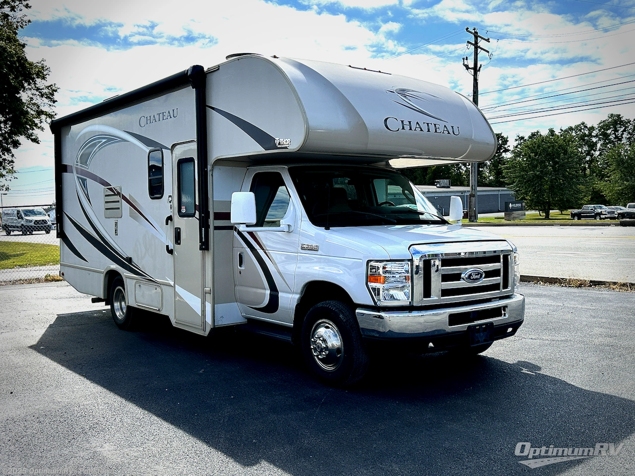 Email now about this 2018 Thor Chateau 22B! Used 2018 Thor Chateau 22B available in Pottstown, Pennsylvania