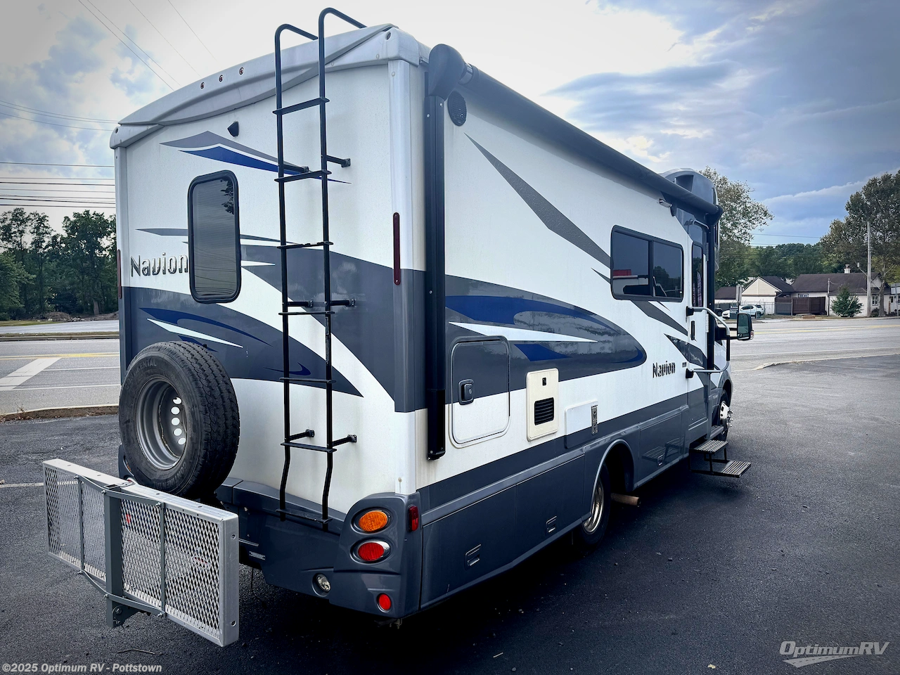 Call now about this 2018 Winnebago Navion 24D! 2018 Winnebago Navion 24D - Used Class C For Sale by Optimum RV - Pottstown in Pottstown, Pennsylvania features Slideout, Awning