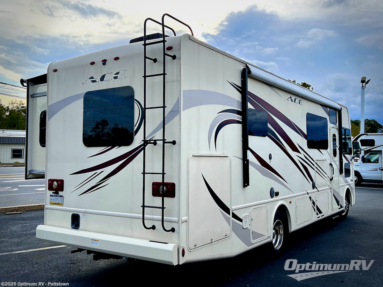 Call now about this 2018 Thor ACE 29.4! 2018 Thor ACE 29.4 - Used Class A For Sale by Optimum RV - Pottstown in Pottstown, Pennsylvania features Slideout, Awning