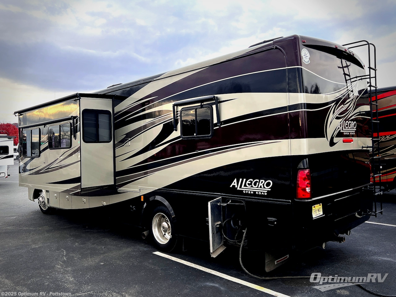 Contact us now about this 2012 Tiffin Allegro 34 TGA! 2012 Allegro 34 TGA by Tiffin from Optimum RV - Pottstown in Pottstown, Pennsylvania