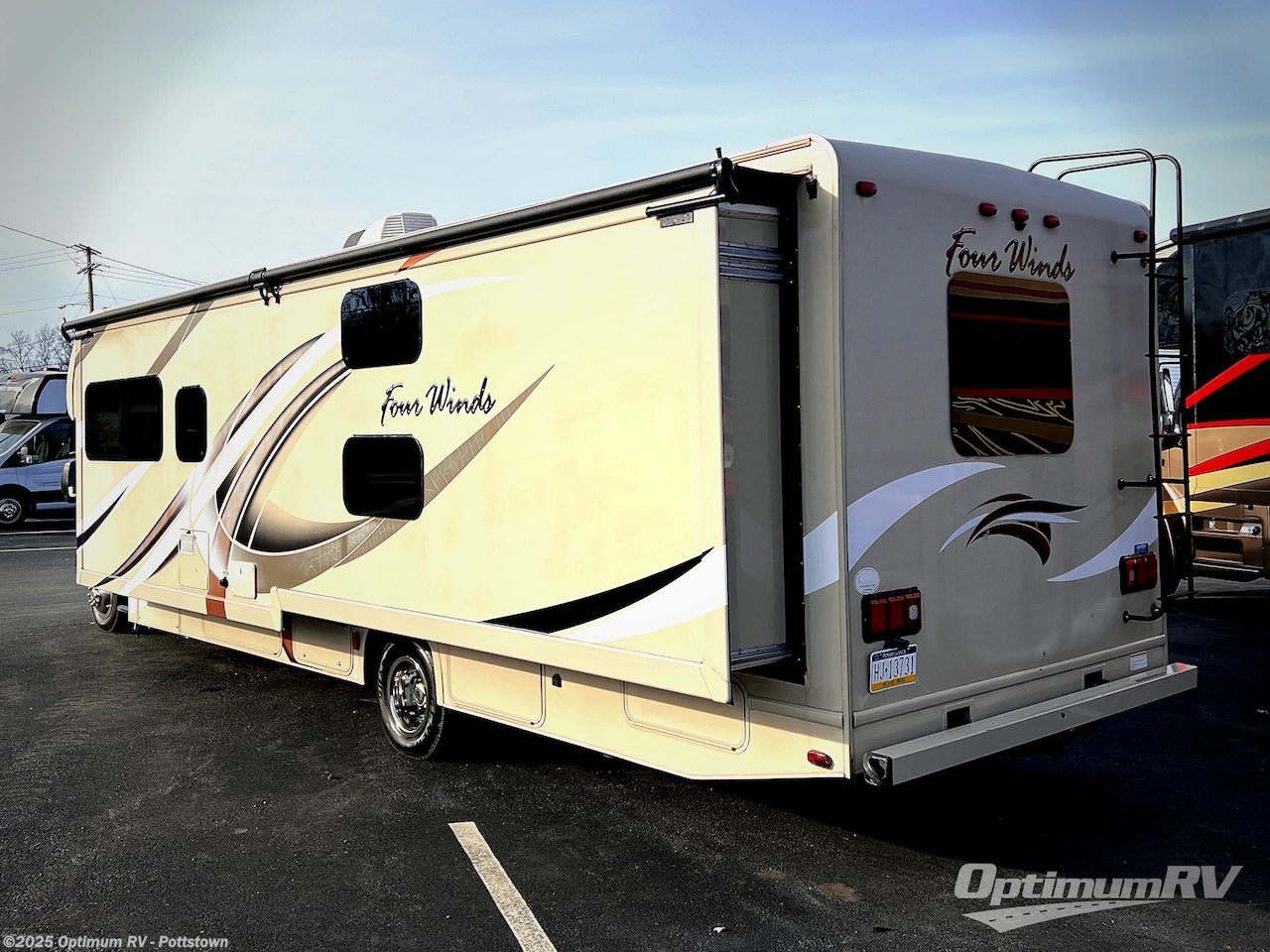 Contact us now about this 2017 Thor Four Winds 31E Bunkhouse! 2017 Four Winds 31E Bunkhouse by Thor from Optimum RV - Pottstown in Pottstown, Pennsylvania