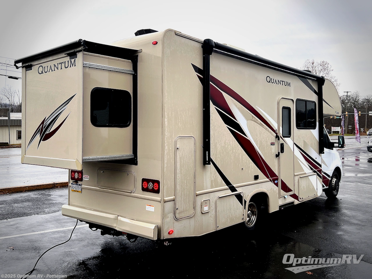 Call now about this 2022 Thor Quantum Sprinter DS24! 2022 Thor Quantum Sprinter DS24 - Used Class C For Sale by Optimum RV - Pottstown in Pottstown, Pennsylvania features Slideout, Awning