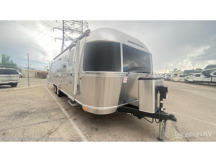 New 2024 Airstream Globetrotter 30RB available in Monticello, Minnesota