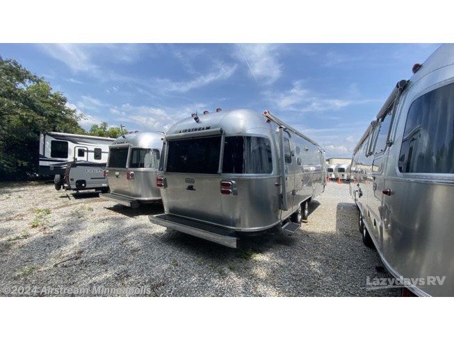 2024 Airstream Globetrotter 27FB - New Travel Trailer For Sale by Airstream Minneapolis in Monticello, Minnesota