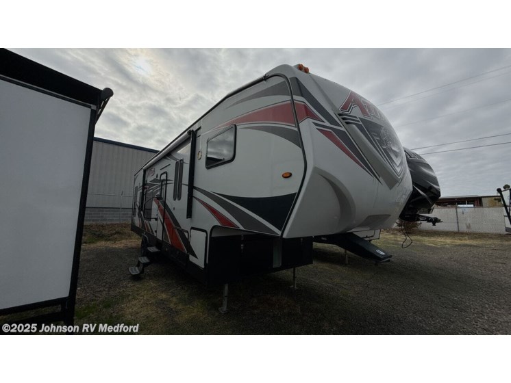Email now about this 2019 Eclipse Attitude Lite 32SAG! Used 2019 Eclipse Attitude Lite 32SAG available in Medford, Oregon