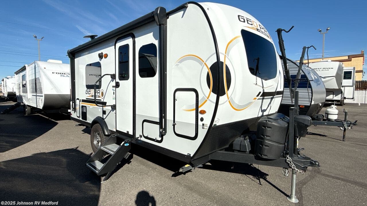 Contact us now about this 2022 Forest River Rockwood Geo Pro G19FD! 2022 Rockwood Geo Pro G19FD by Forest River from Johnson RV Medford in Medford, Oregon