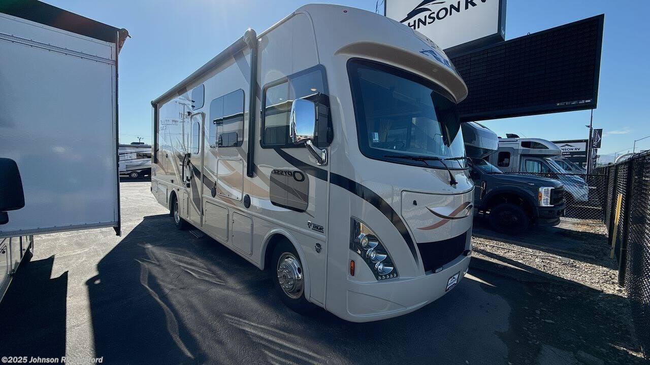 Contact us now about this 2016 Thor Motor Coach A.C.E. 29.2! 2016 A.C.E. 29.2 by Thor Motor Coach from Johnson RV Medford in Medford, Oregon