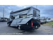 Contact us now about this 2026 Tiffin Wayfarer 25 TW! 2026 Wayfarer 25 TW by Tiffin from Johnson RV Medford in Medford, Oregon