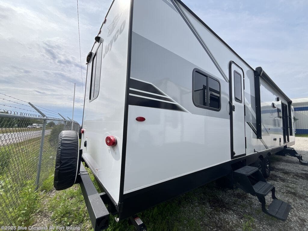 New 2025 Jayco Jay Flight SLX 380DQS available in Columbia City, Indiana