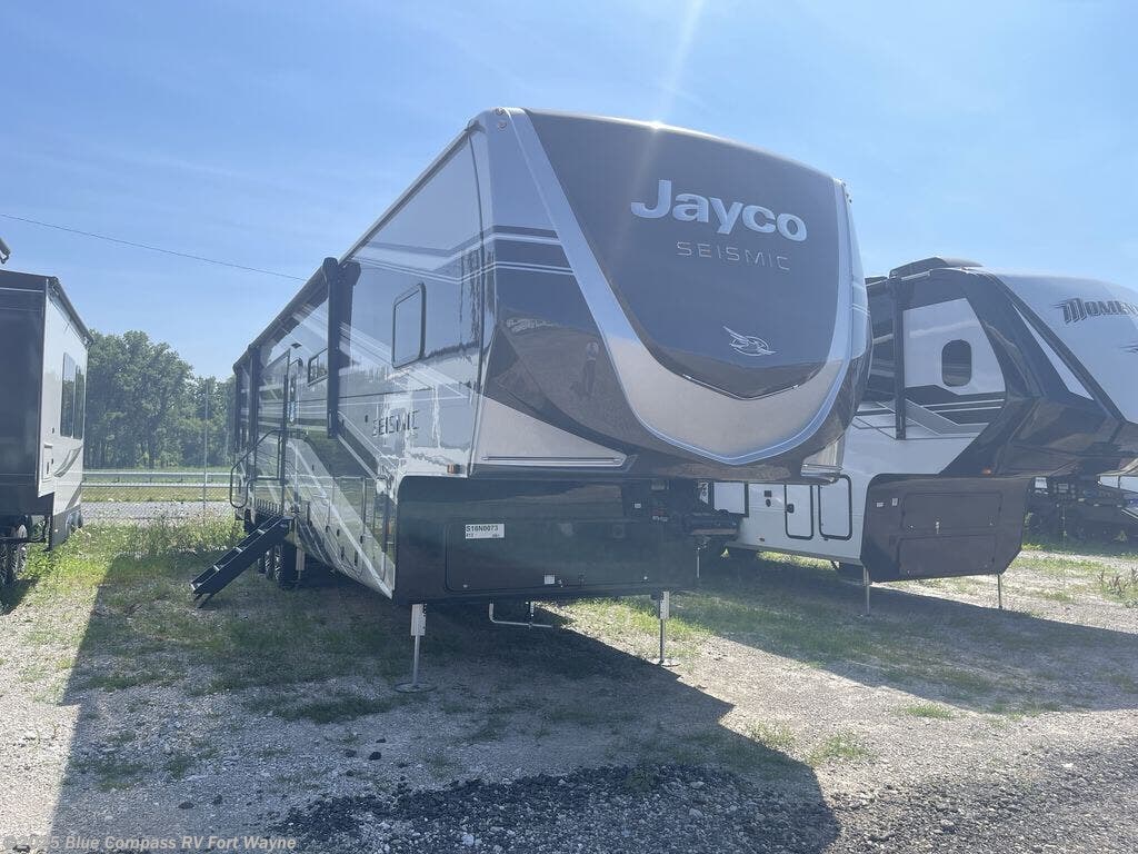 Contact us now about this 2025 Jayco Seismic 413! 2025 Seismic 413 by Jayco from Blue Compass RV Fort Wayne in Columbia City, Indiana