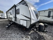 Contact us now about this 2022 Cruiser RV Twilight Signature TWS 3300! 2022 Twilight Signature TWS 3300 by Cruiser RV from Blue Compass RV Fort Wayne in Columbia City, Indiana