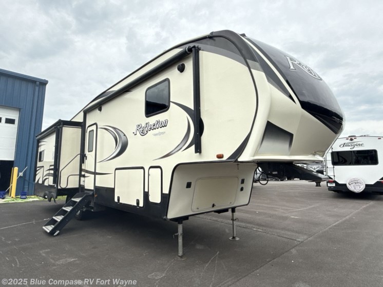 Email now about this 2019 Grand Design Reflection 320MKS! Used 2019 Grand Design Reflection 320MKS available in Columbia City, Indiana