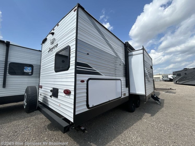 Email now about this 2025 Jayco Jay Flight SLX 333BTS! New 2025 Jayco Jay Flight SLX 333BTS available in Vidor, Texas