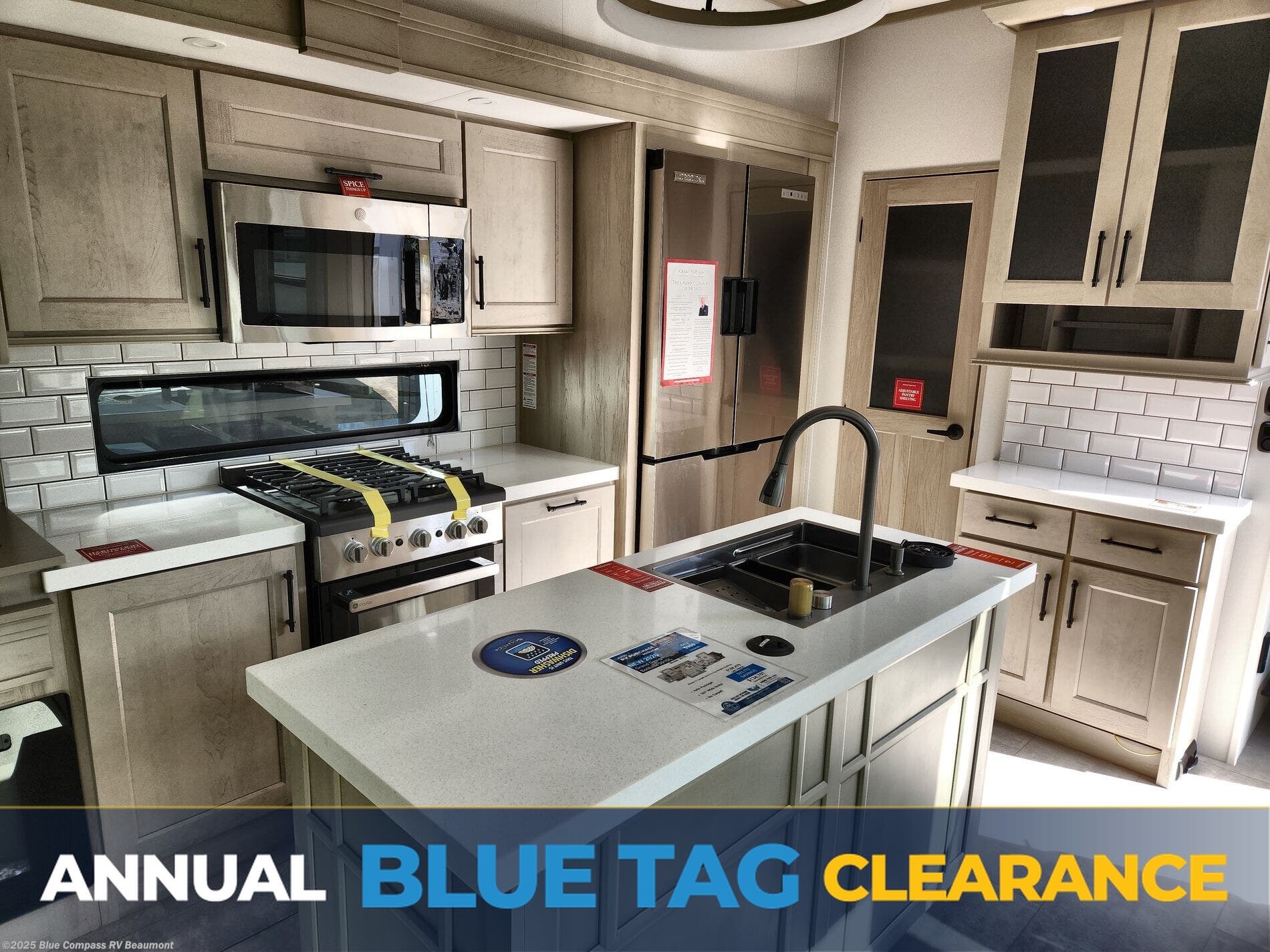 Email now about this 2026 Grand Design Solitude 391DL! New 2026 Grand Design Solitude 391DL available in Vidor, Texas