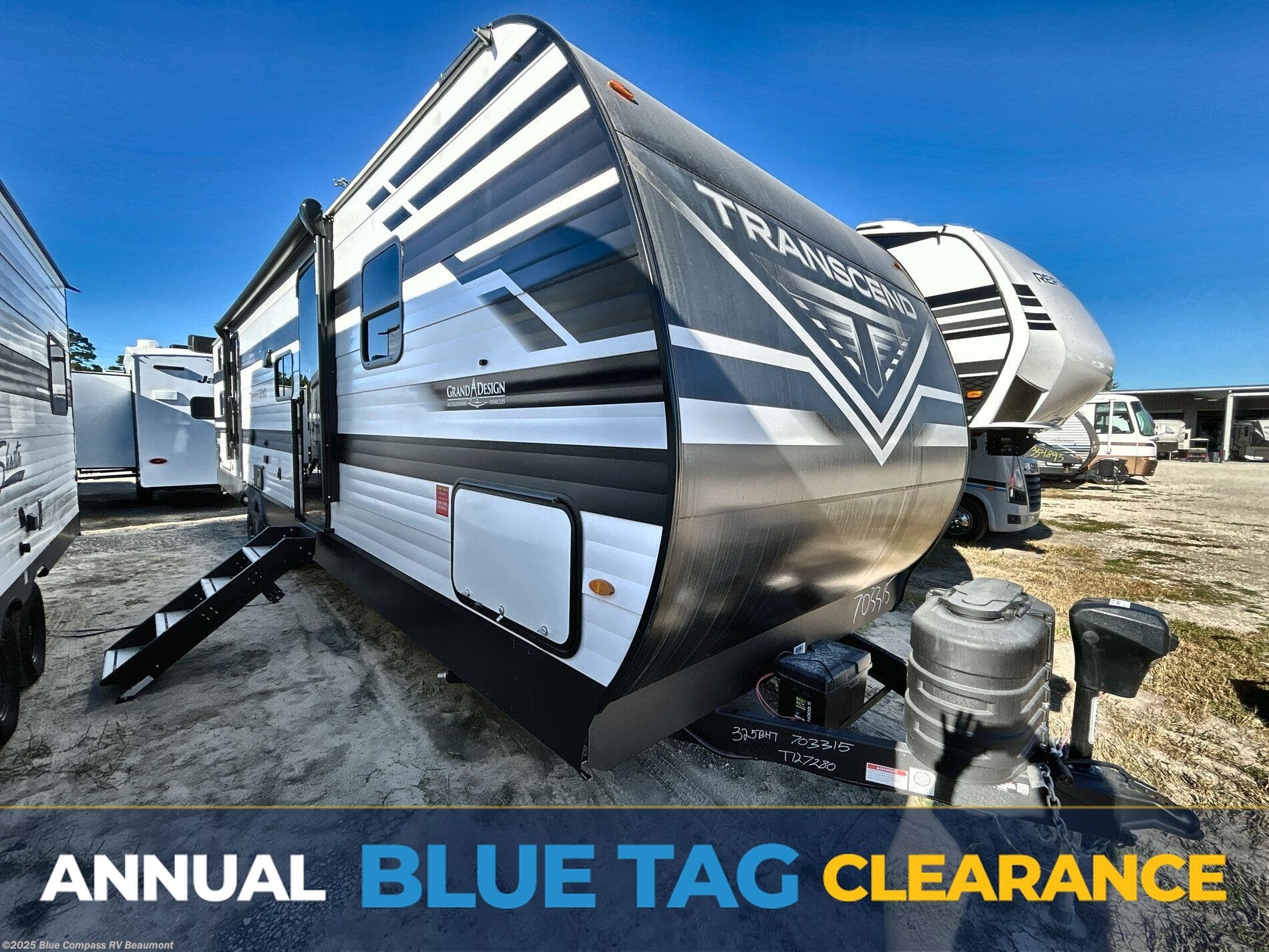 Email now about this 2026 Grand Design Transcend 335BHT! New 2026 Grand Design Transcend 335BHT available in Vidor, Texas