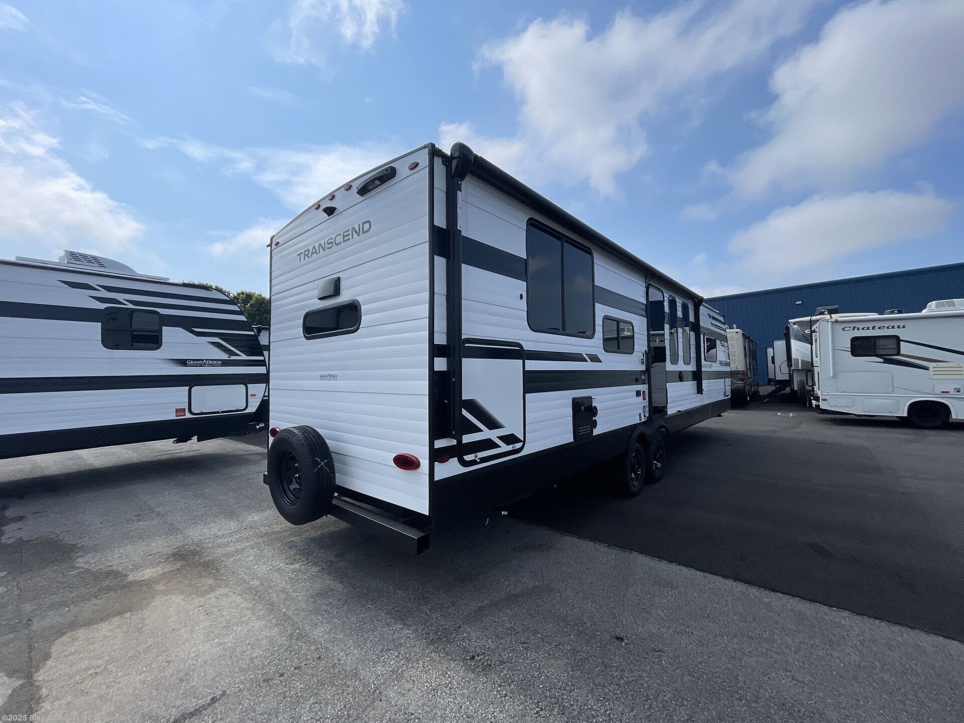 Contact us now about this 2026 Grand Design Transcend 315RKT! 2026 Transcend 315RKT by Grand Design from Blue Compass RV Beaumont in Vidor, Texas