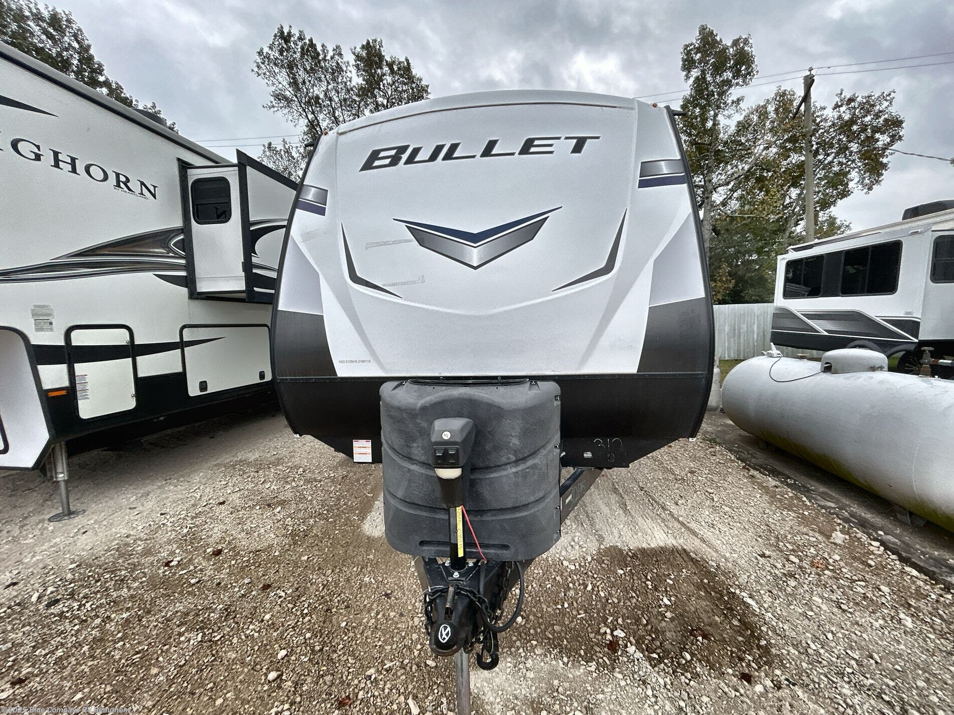 Call now about this 2023 Keystone Bullet 312BHS! 2023 Keystone Bullet 312BHS - Used Travel Trailer For Sale by Blue Compass RV Beaumont in Vidor, Texas