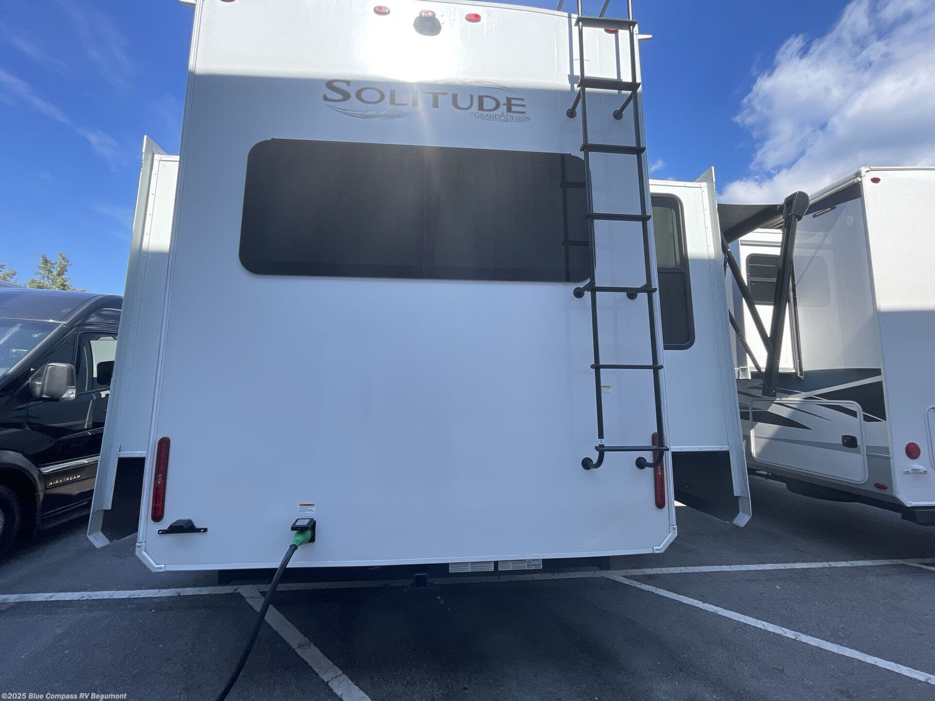 Email now about this 2025 Grand Design Solitude 388mbs! Used 2025 Grand Design Solitude 388mbs available in Vidor, Texas