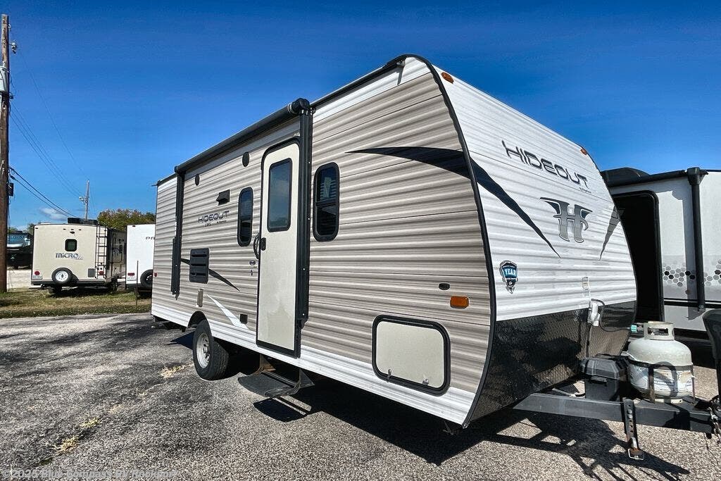 Contact us now about this 2019 Keystone Hideout Single Axle 186LHS! 2019 Hideout Single Axle 186LHS by Keystone from Blue Compass RV Rockport in Rockport, Texas