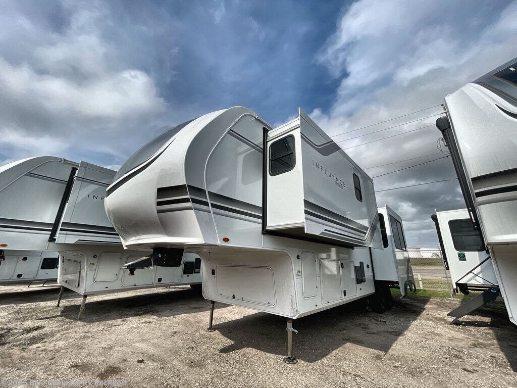 New 2025 Grand Design Influence 3203GK available in Rockport, Texas
