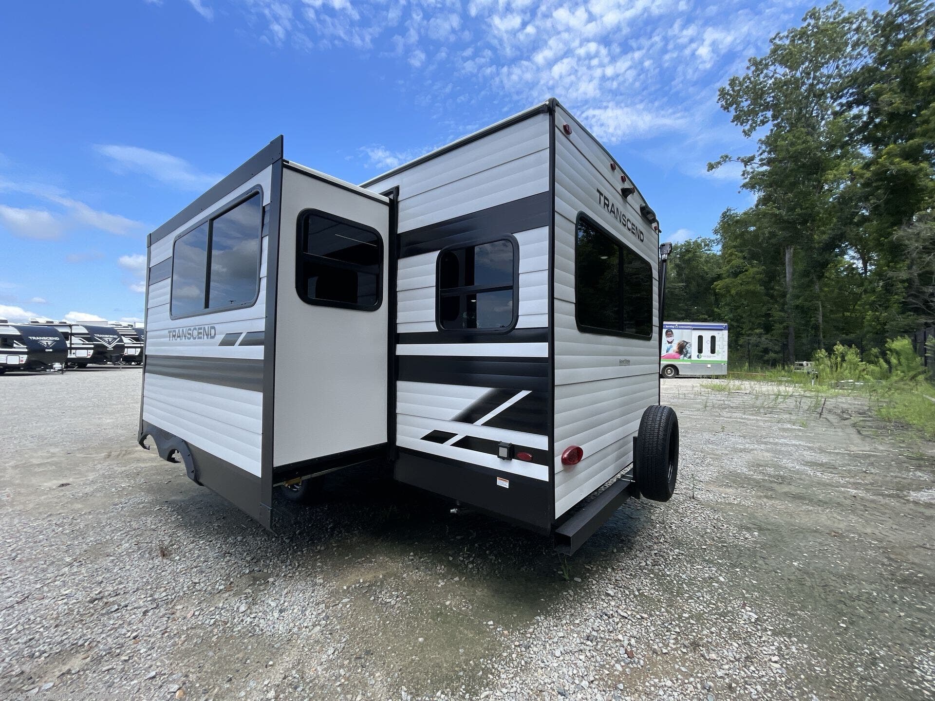 Call now about this 2026 Grand Design Transcend Xplor 245RLT! 2026 Grand Design Transcend Xplor 245RLT - New Travel Trailer For Sale by Blue Compass RV Charleston in Ladson, South Carolina