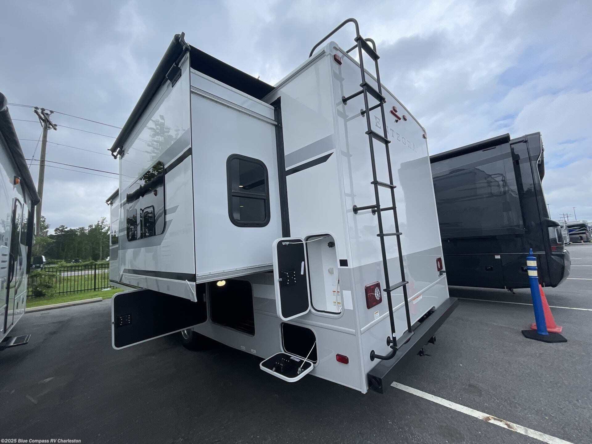 Contact us now about this 2026 Entegra Coach Esteem 27U! 2026 Esteem 27U by Entegra Coach from Blue Compass RV Charleston in Ladson, South Carolina