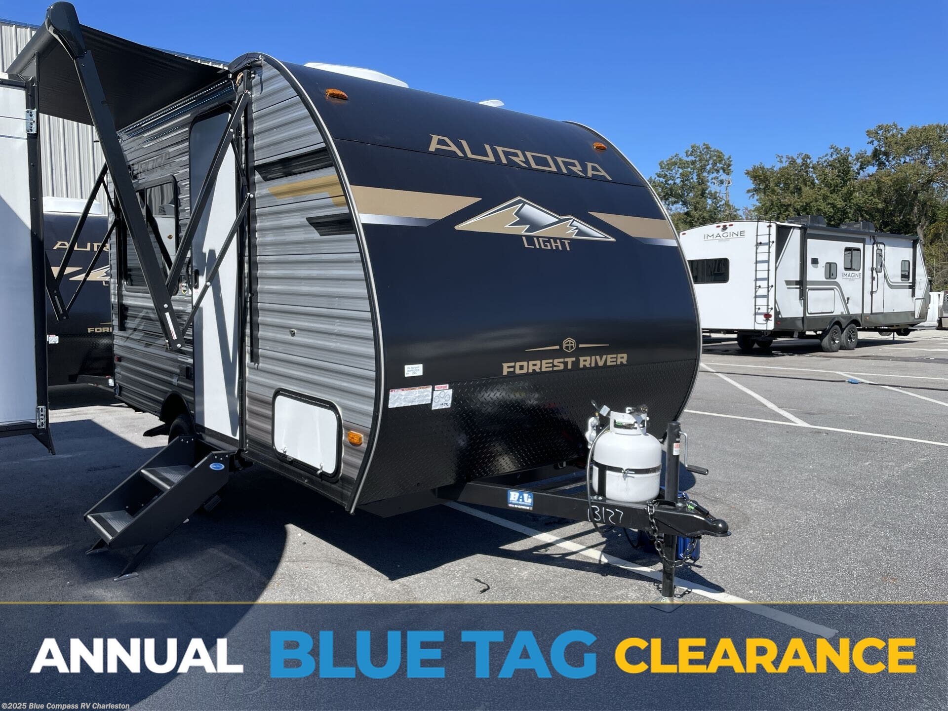 Email now about this 2026 Forest River Aurora Light 13RDX! New 2026 Forest River Aurora Light 13RDX available in Ladson, South Carolina