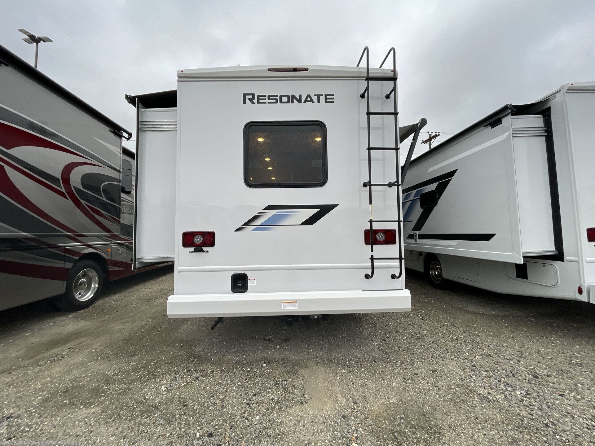 Contact us now about this 2026 Thor Motor Coach Resonate 29D! 2026 Resonate 29D by Thor Motor Coach from Blue Compass RV Charleston in Ladson, South Carolina