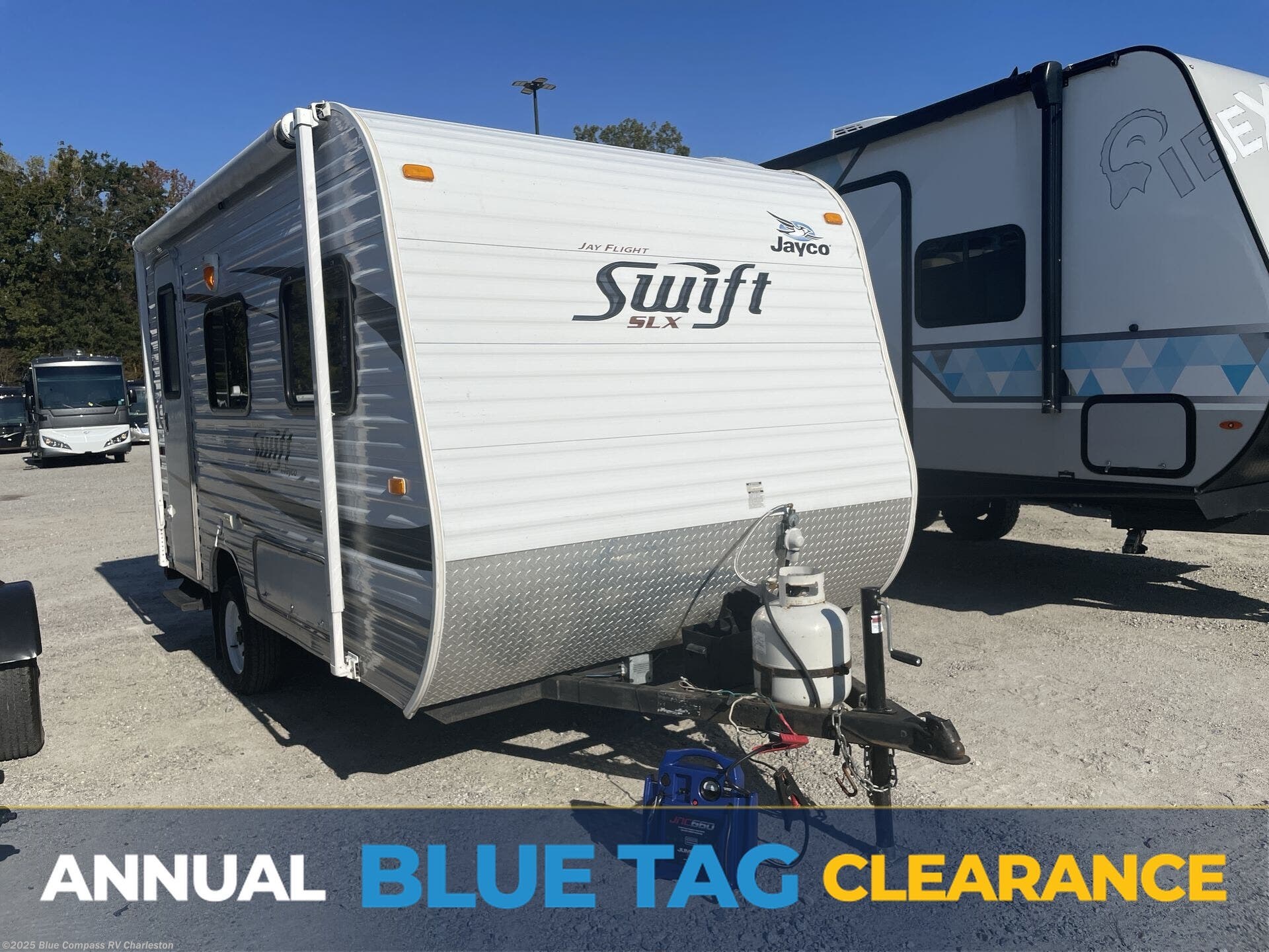 Email now about this 2012 Jayco Jay Flight Swift 145RB! Used 2012 Jayco Jay Flight Swift 145RB available in Ladson, South Carolina