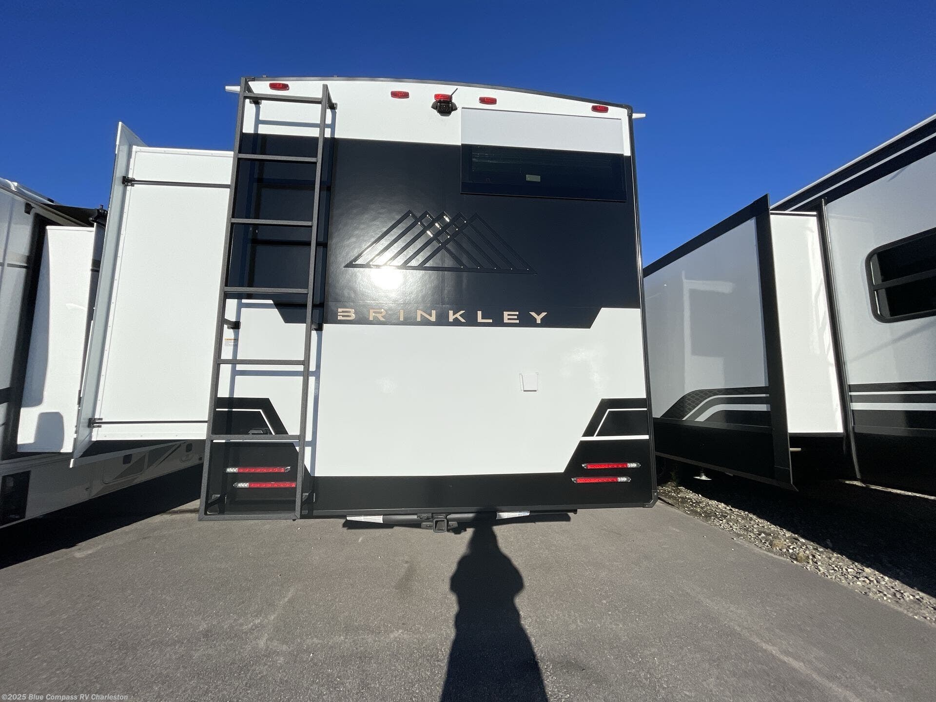 Contact us now about this 2026 Brinkley RV Model Z AIR 315! 2026 Model Z AIR 315 by Brinkley RV from Blue Compass RV Charleston in Ladson, South Carolina