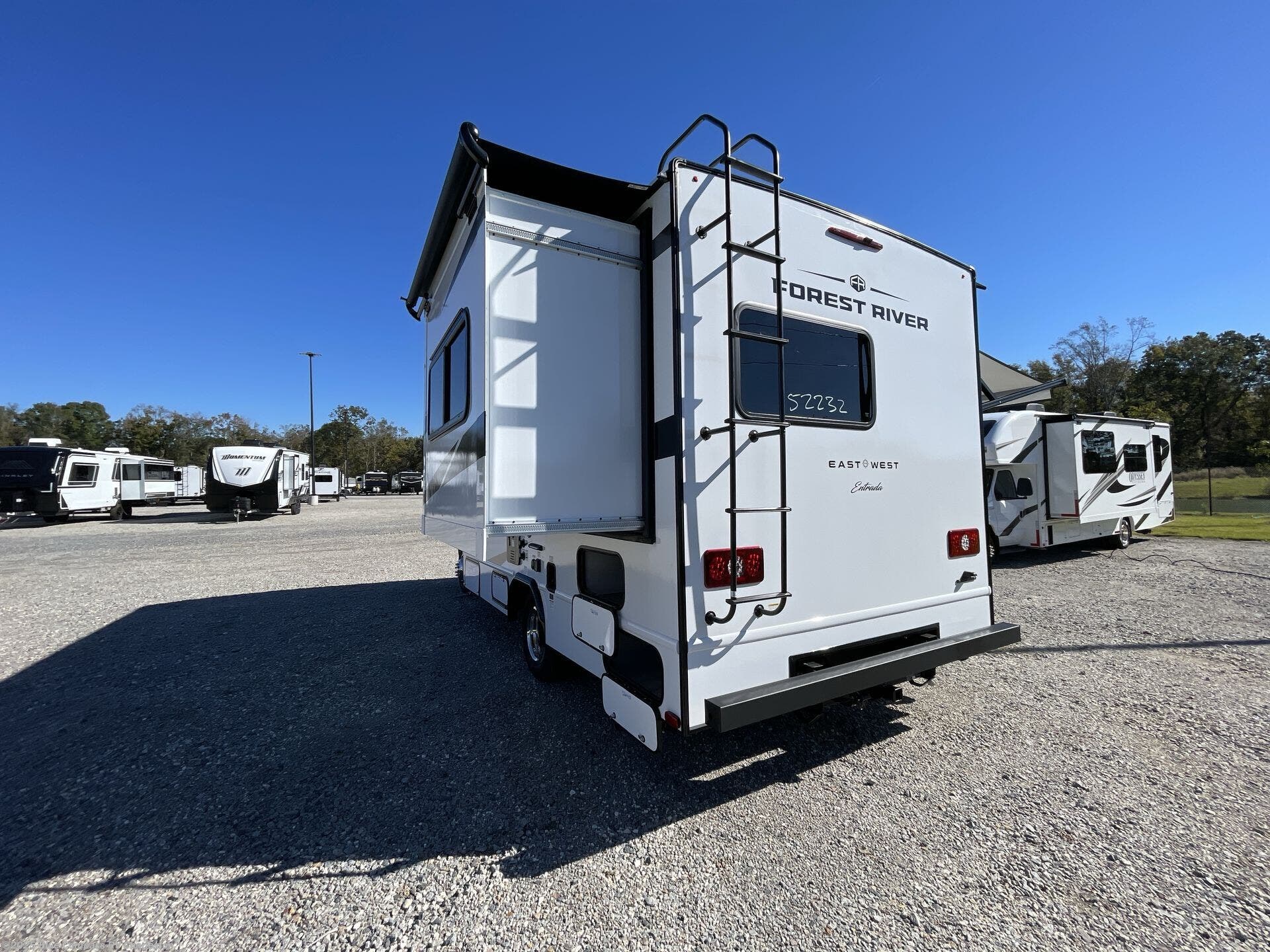 Contact us now about this 2025 East to West Entrada 2200S! 2025 Entrada 2200S by East to West from Blue Compass RV Charleston in Ladson, South Carolina