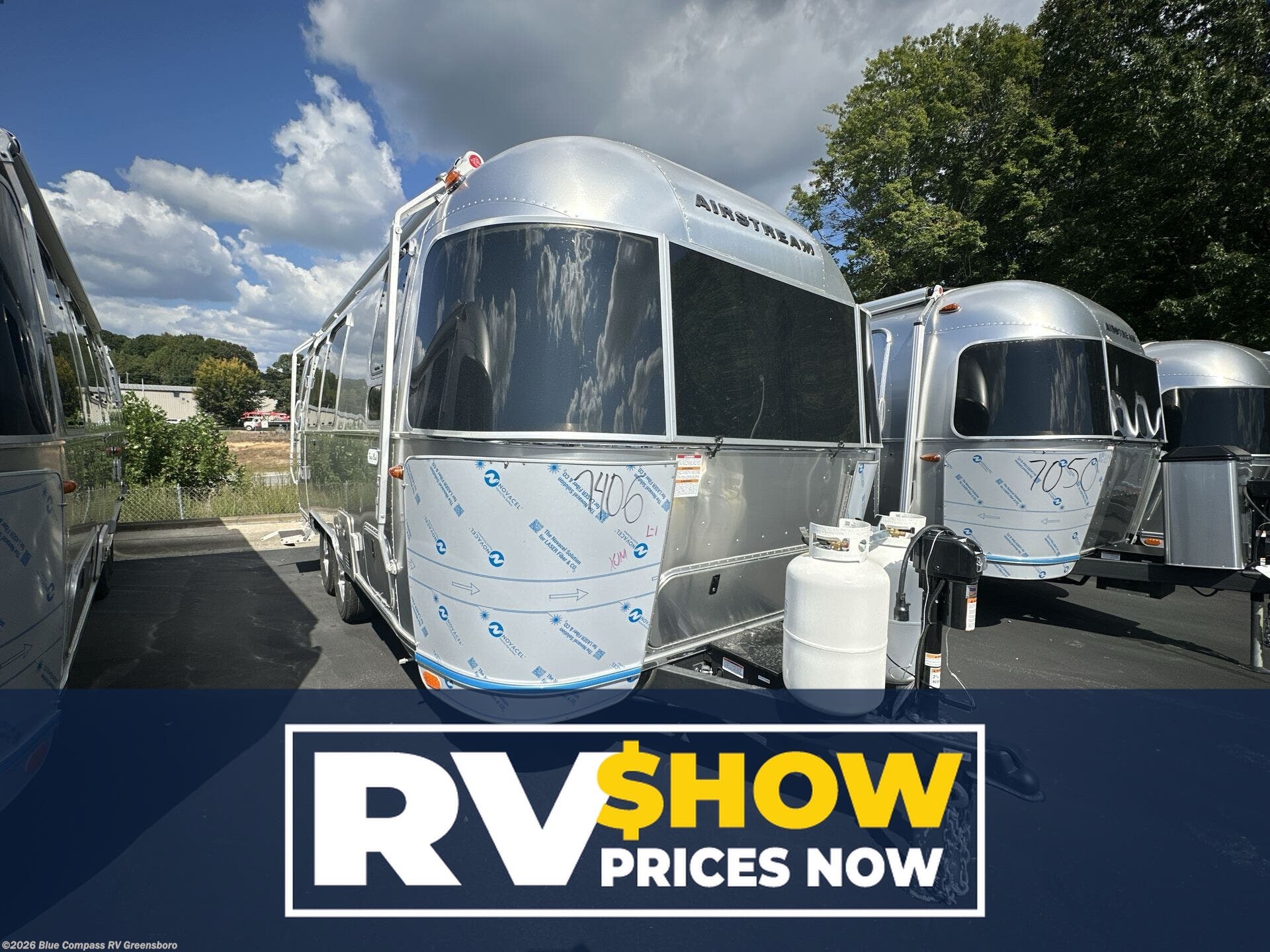 Email now about this 2026 Airstream Flying Cloud 23FB Twin! New 2026 Airstream Flying Cloud 23FB Twin available in Colfax, North Carolina