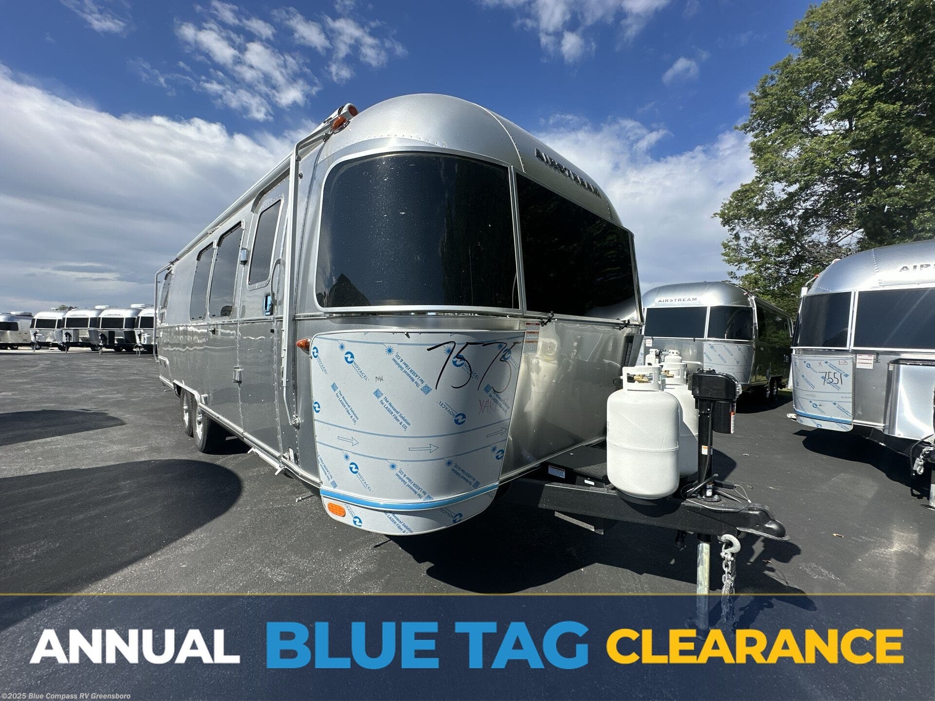 Email now about this 2026 Airstream Flying Cloud 28RB Twin! New 2026 Airstream Flying Cloud 28RB Twin available in Colfax, North Carolina