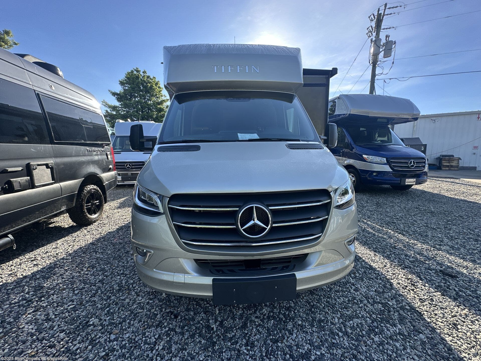 Contact us now about this 2023 Tiffin Wayfarer 25jw! 2023 Wayfarer 25jw by Tiffin from Blue Compass RV Greensboro in Colfax, North Carolina