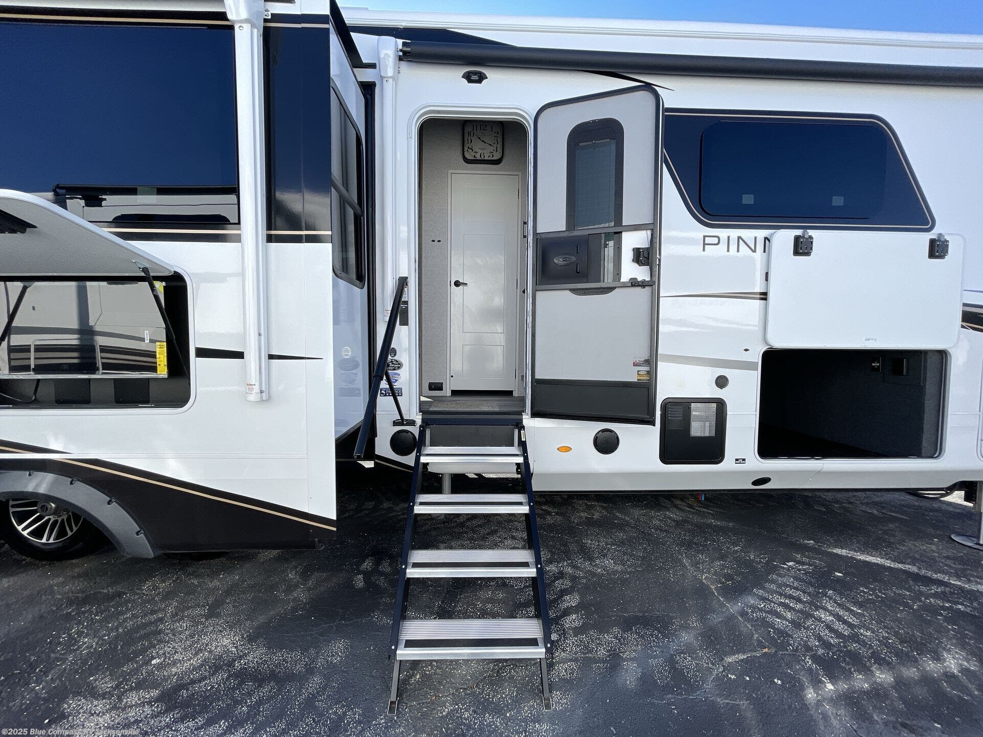 Contact us now about this 2025 Jayco Pinnacle 38FBRK! 2025 Pinnacle 38FBRK by Jayco from Blue Compass RV Jacksonville in Jacksonville, Florida